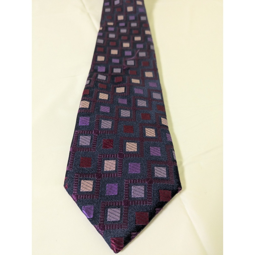 Astor & Black Purple Geometric Pattern 100% Silk Men's Hand Made Tie 61x2.75